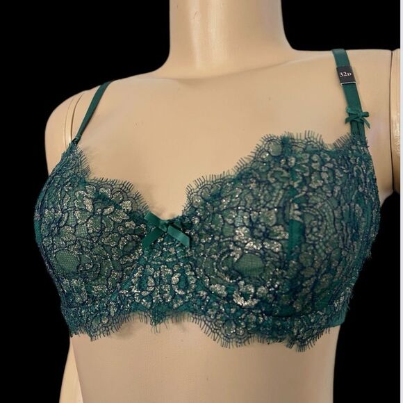Victoria’s Secret Dream Angels Push Up without the padding metallic lace bra 32D - Picture 1 of 6